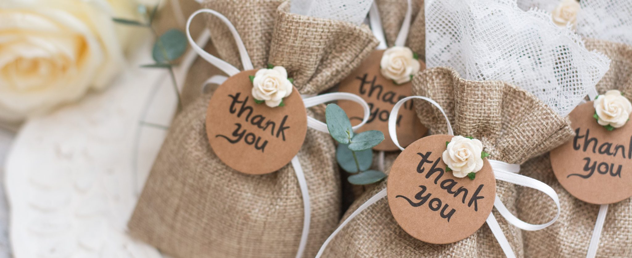 The 30 Best Edible Wedding Favors for Foodies