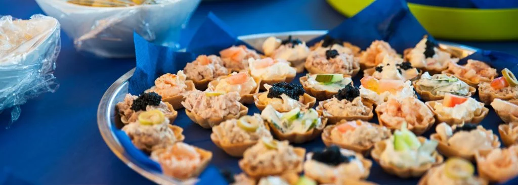 5 Details for a Perfect Wedding Cocktail Hour