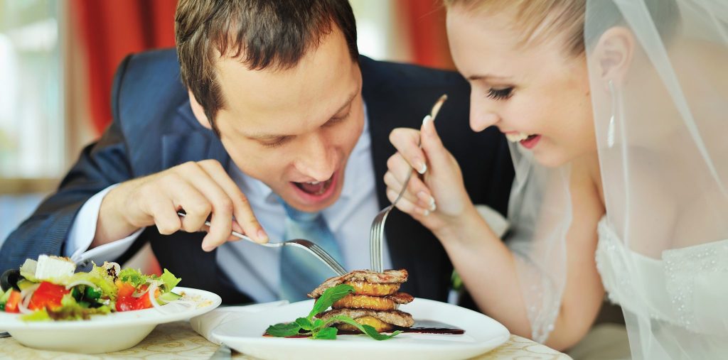 How to Help Your Customers Plan An Excellent Wedding Menu