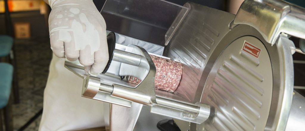9 Must-Have Kitchen Gadgets in a Commercial Kitchen