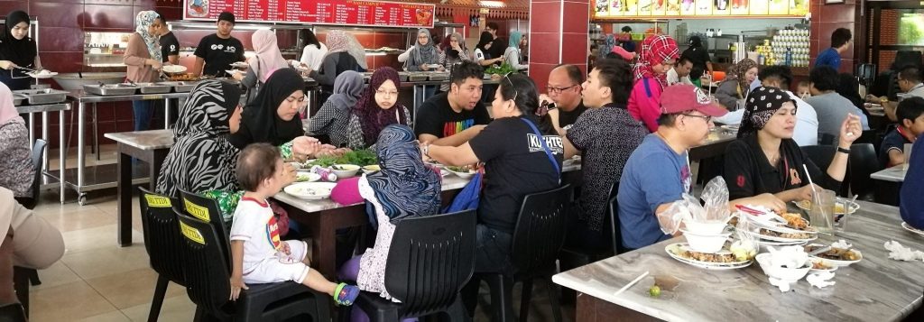 Supermarket News and Trends on Food Courts, Restaurants, Grocerants, and Online Shopping.
